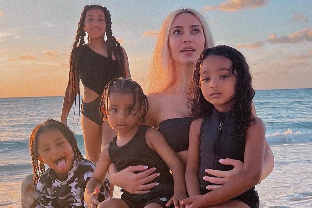 kim Kardashian hijos vitiligo 1