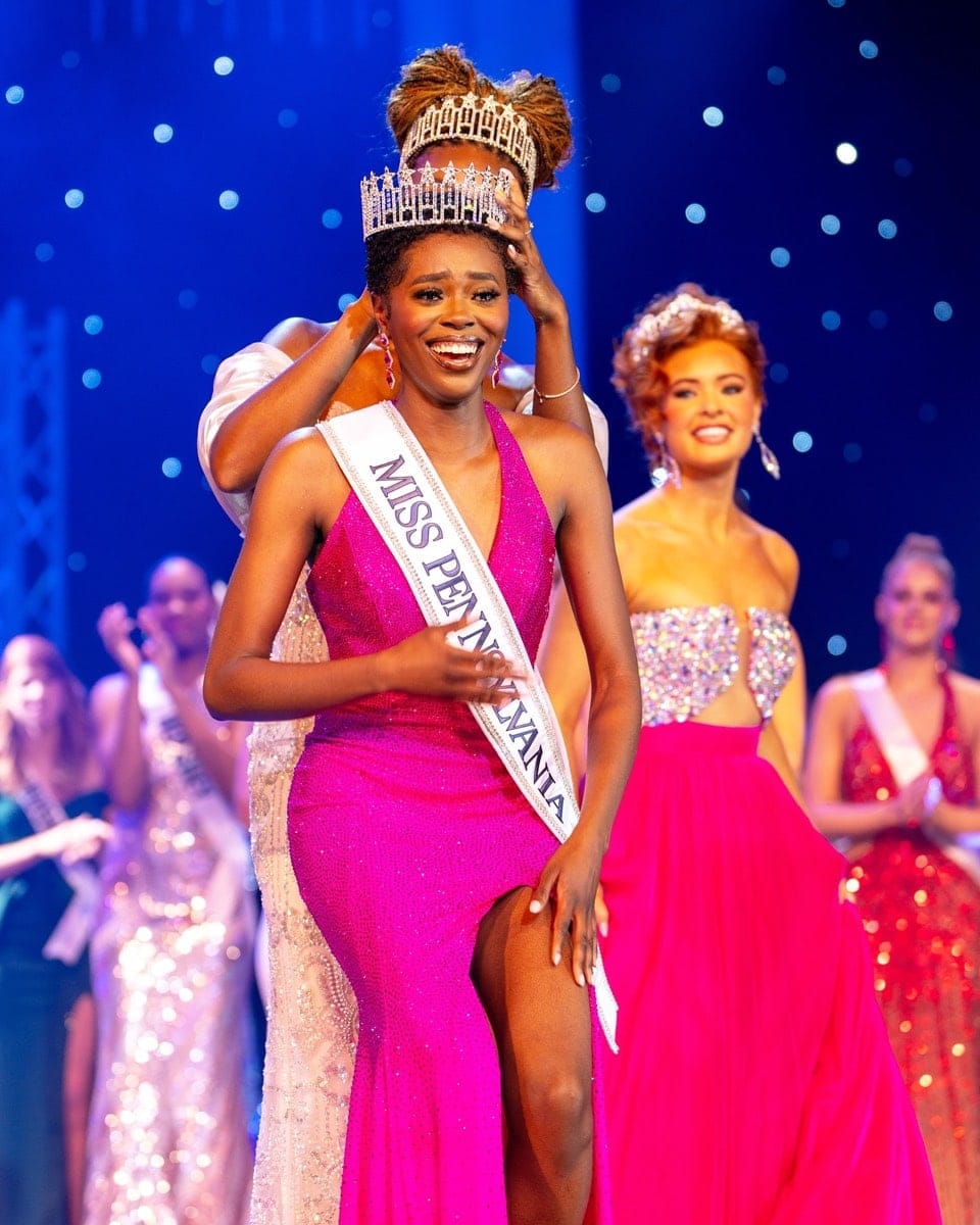 Miss Pennsylvania sufre caída 1