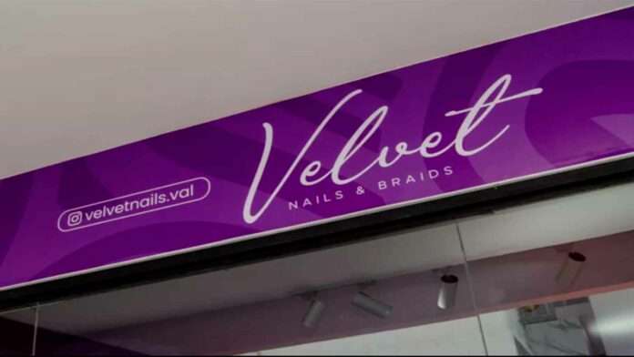 velvet nails valencia