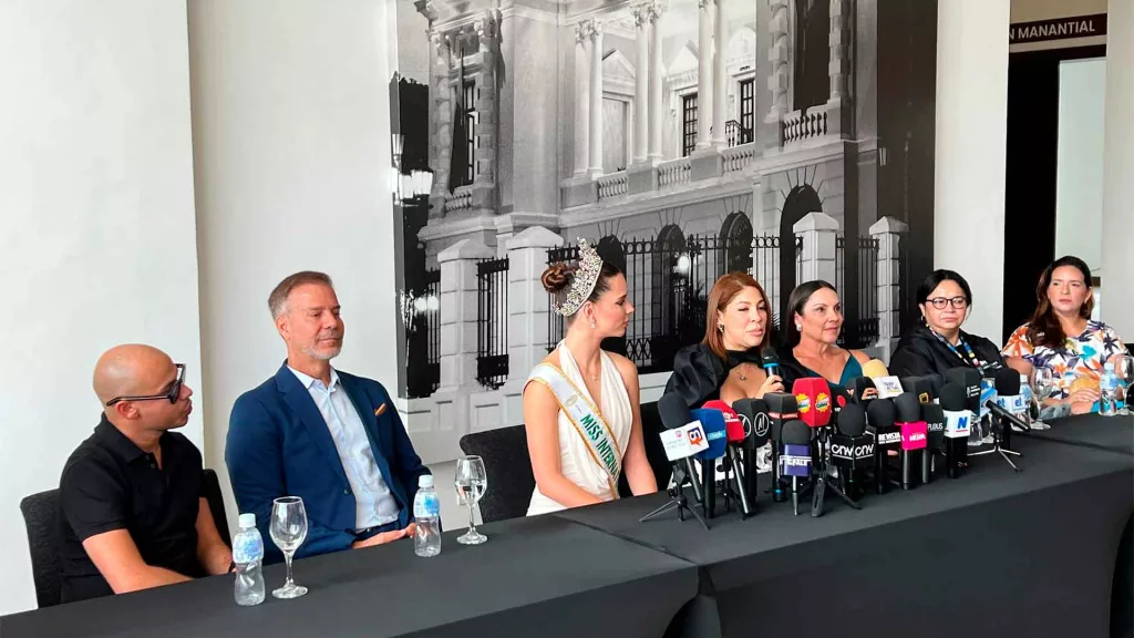 Karla Rodríguez Sinfonía Floral